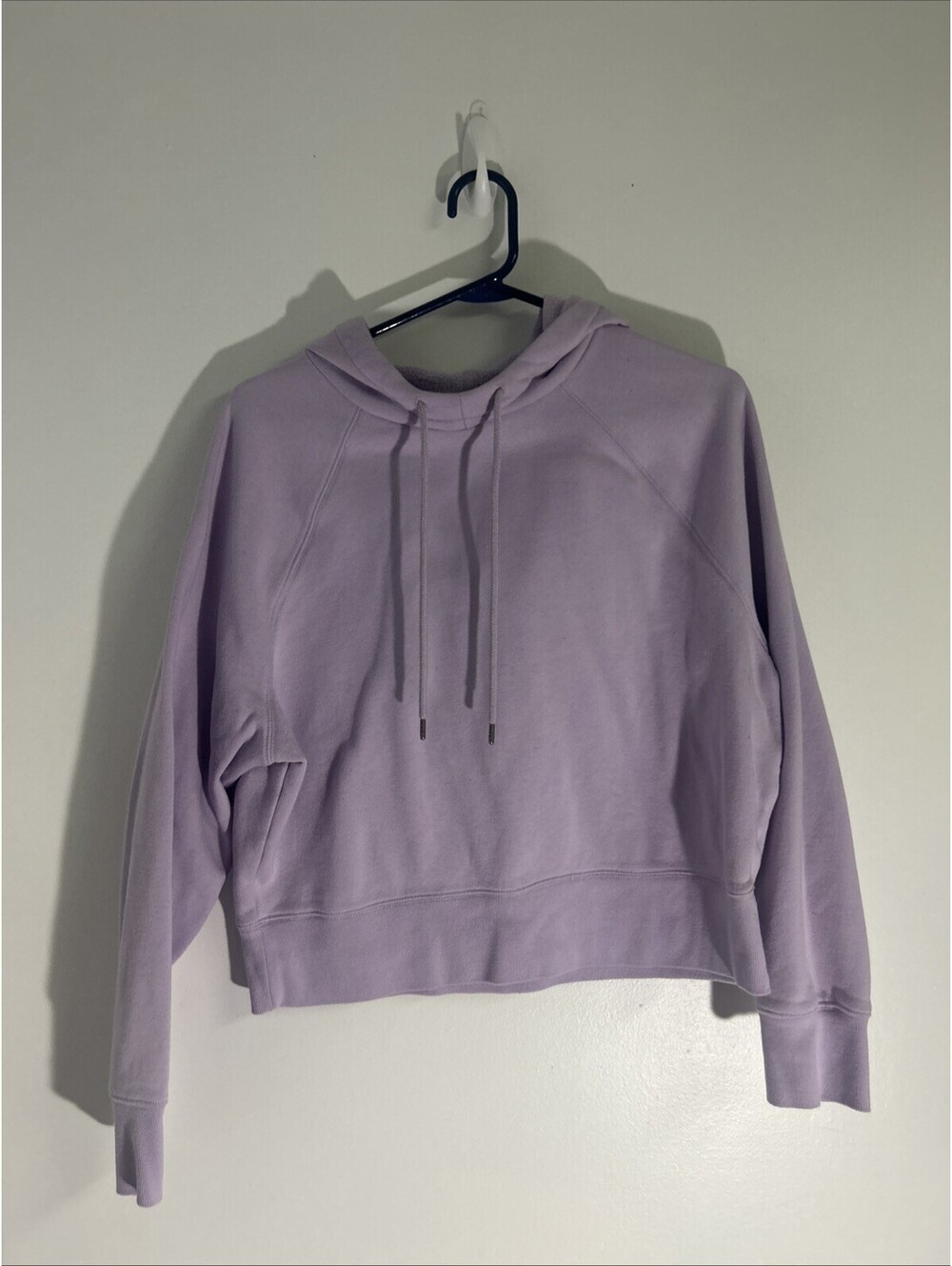 Universal Thread Women's Long Sleeve Hoodie Sweatshirt Size L Lilac Purple